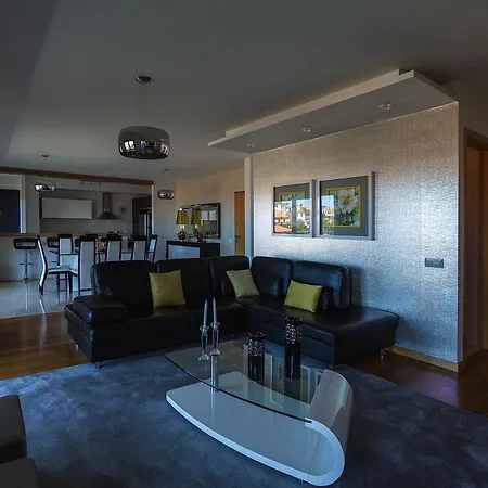 Living Apartment *