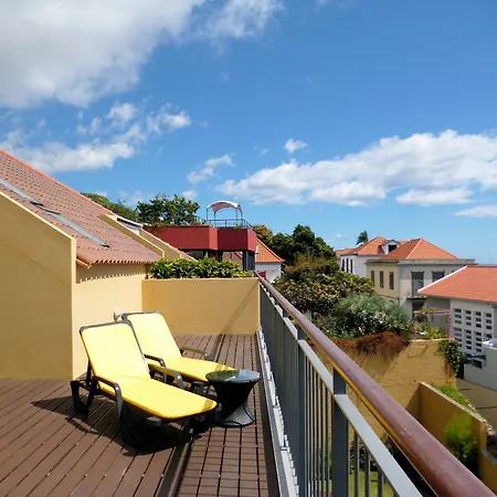 Living * Funchal (Madeira)
